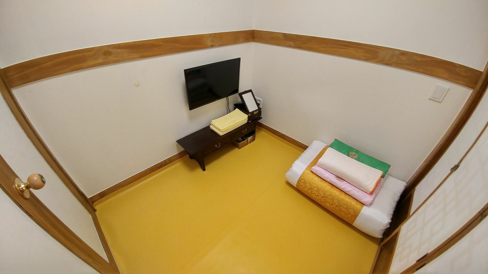 So Hyeon Dang Hanok Hotel 2*