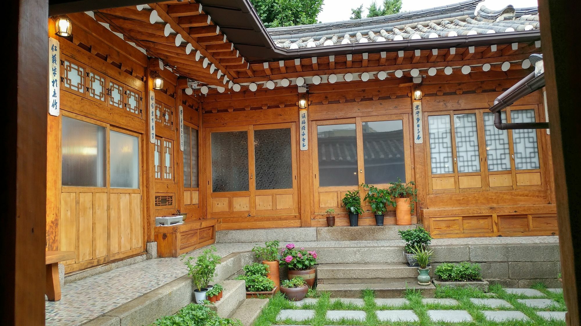 Hotel So Hyeon Dang Hanok